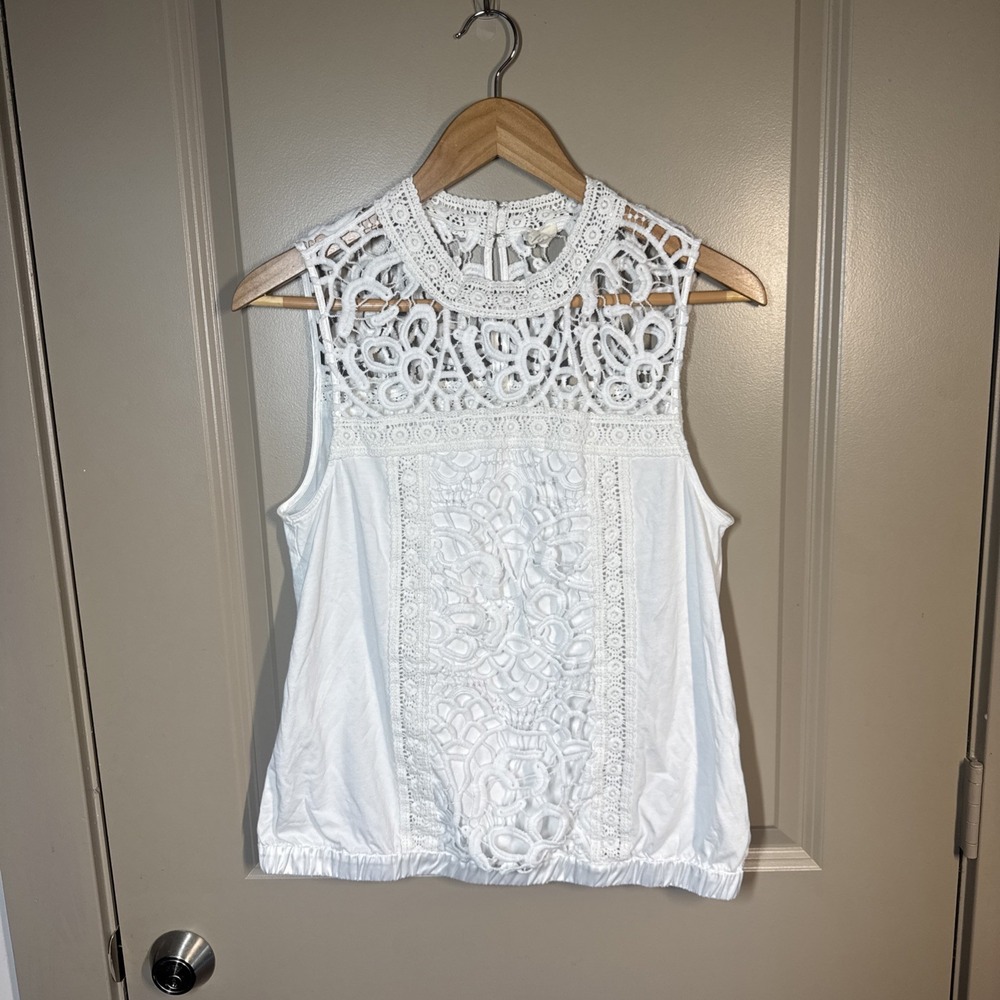 TINY WHITE CROCHET BLOUSE SZ M